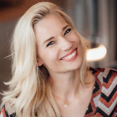 Carolin Handschuh